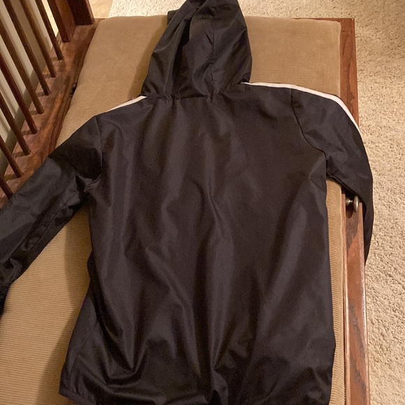 Boys black  windbreaker - Picture 2 of 2